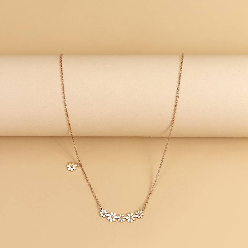 

Flower Decor Necklace, Rose gold
