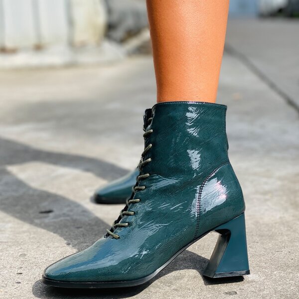 

Minimalist Lace-up Front Sculptural Heeled Boots, Green