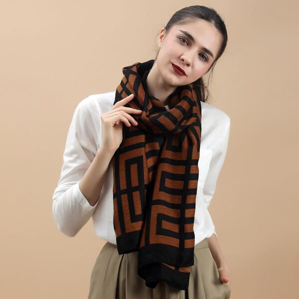 

Geometric Pattern Scarf, Brown