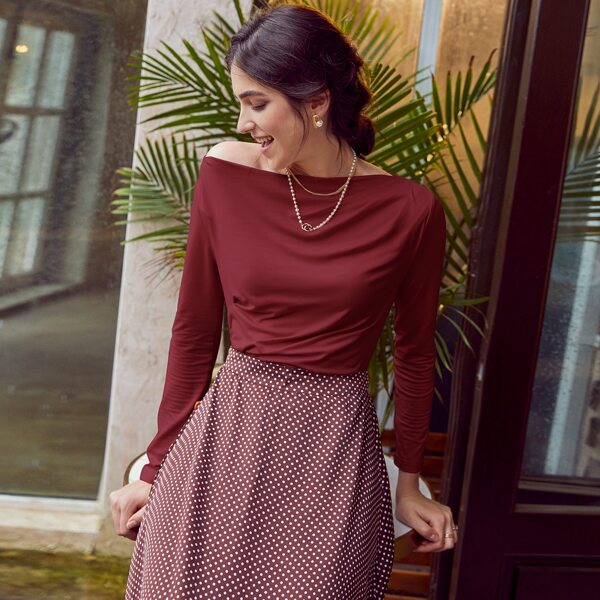 

Asymmetrical Neck Solid Tee, Burgundy