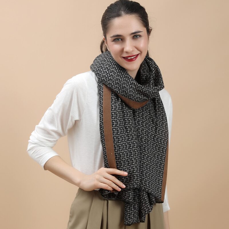 

Graphic Scarf, Multicolor