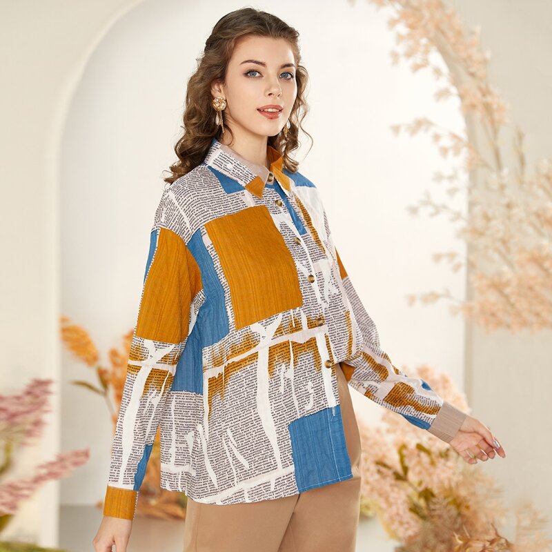 

Newspaper Print Color-block Blouse, Multicolor