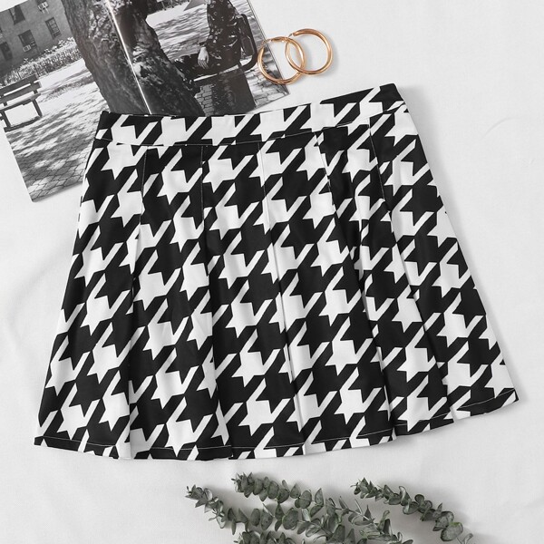 

Plus Houndstooth A Line Skirt, Black and white