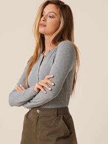 SHEIN BASICS 紐扣半開襟羅紋針織T恤 - 灰色 - 查看 3