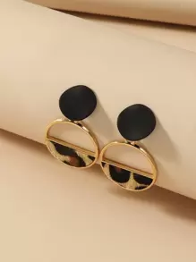 Leopard Pattern Round Drop Earrings - Yellow Gold - View 1