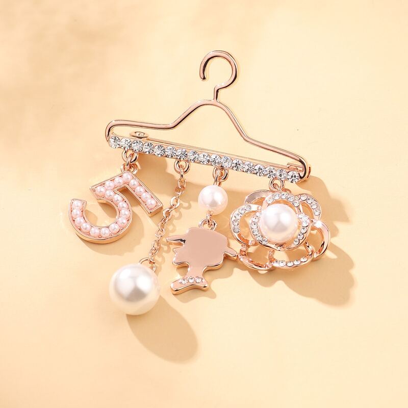 

Faux Pearl Charm Hanger Design Brooch, Rose gold