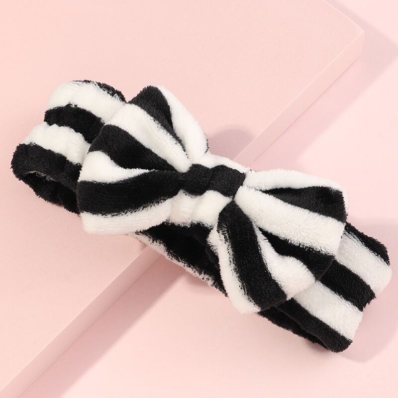 

1pc Striped Pattern Bath Headband, Black and white