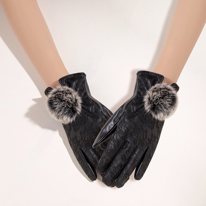 

Pom Pom Decor Gloves, Black