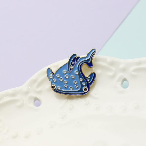 

Kids Fish Design Brooch, Multicolor