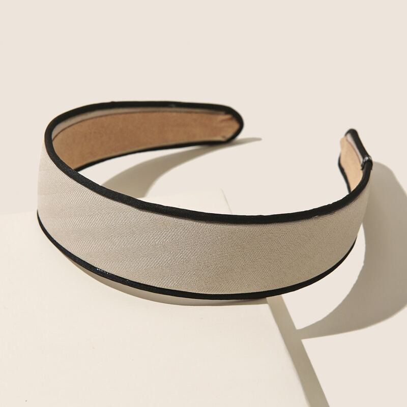 

1pc Minimalist Hair Hoop, Beige