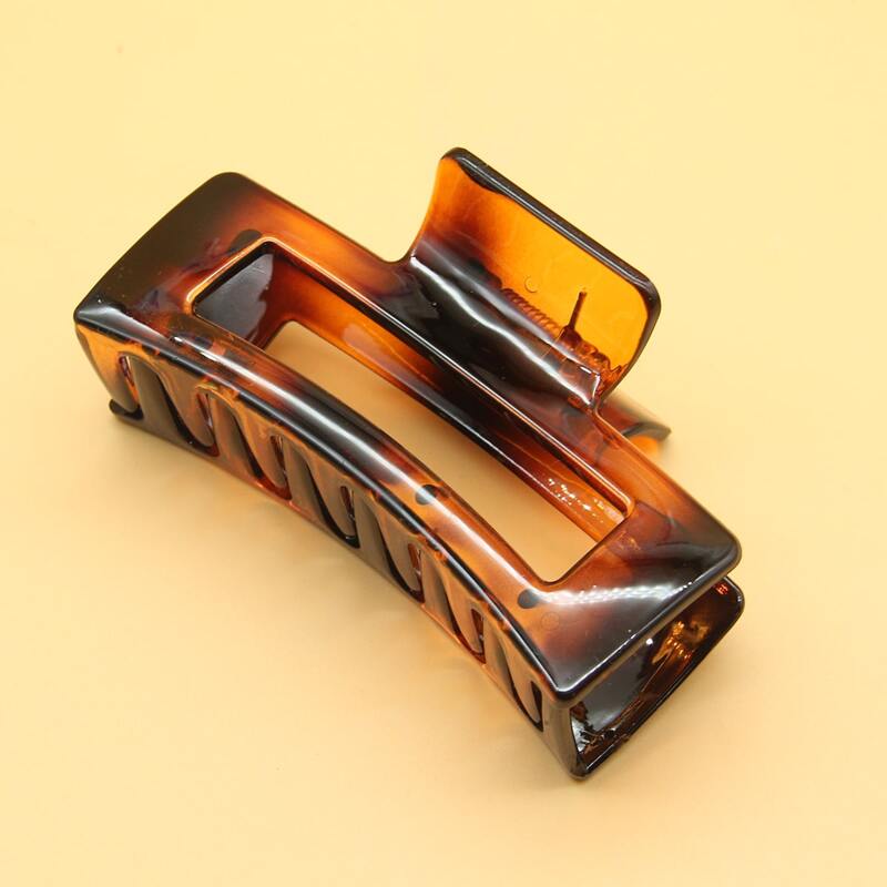 

Tortoiseshell Geometric Shaped Hair Claw, Coffee brown