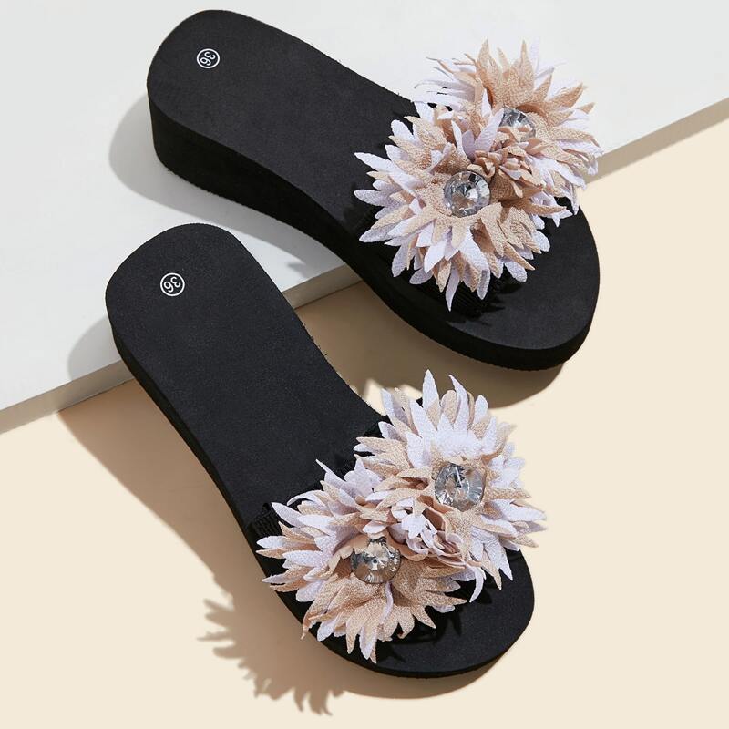 

Floral Decor Wedge Mules, Multicolor