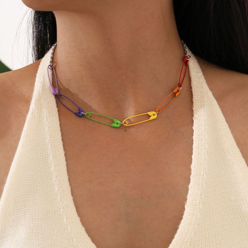 

Safety Pin Decor Necklace, Multicolor