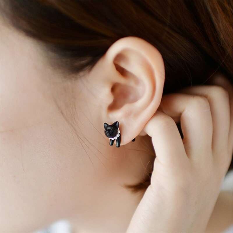 

1pc Cartoon Cat Stud Earring, Black