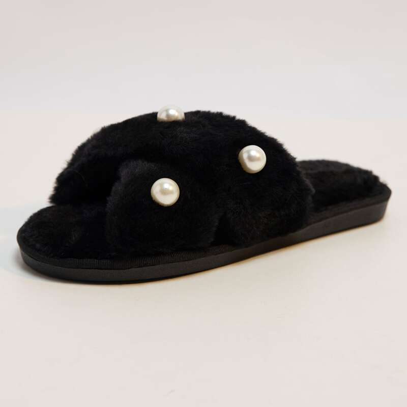 

Faux Pearl Decor Fluffy Slippers, Black