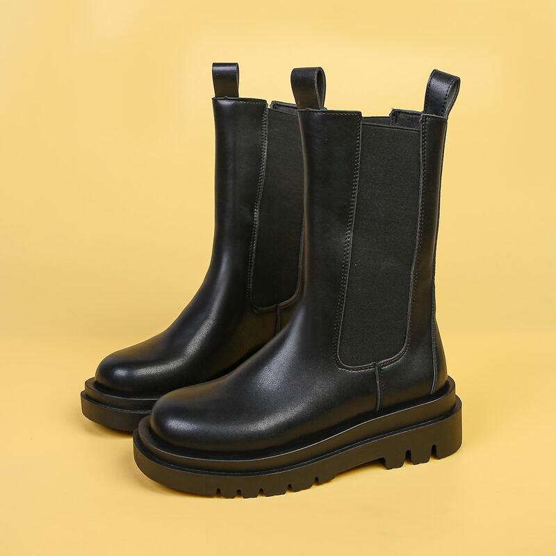 

Minimalist Mid Calf Chelsea Boots, Black