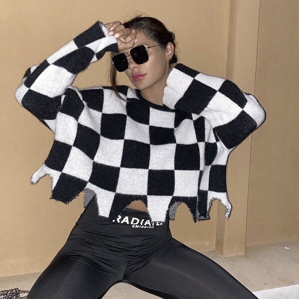 

Drop Shoulder Oversize Checkered Sweater, Black and white