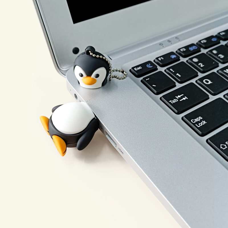 

Cartoon Penguin Shaped USB Flash Drive, Black and white
