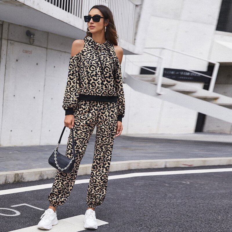 

Cold Shoulder Leopard Hoodie & Sweatpants Set, Multicolor