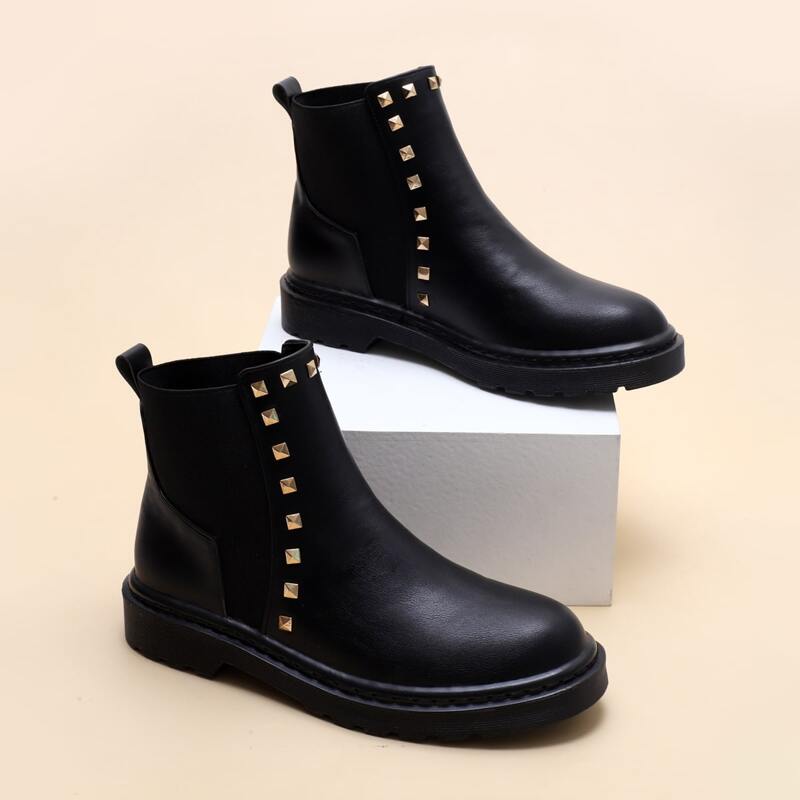 

Studded Decor Ankle Boots, Black