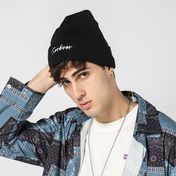 

Men Letter Embroidery Beanie, Black