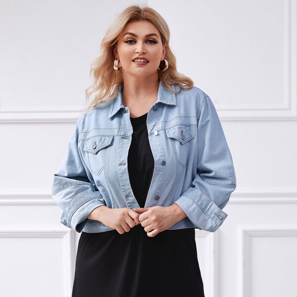 

Plus Button Front Flap Pocket Denim Jacket, Light wash