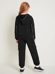 SHEIN Girls Drop Shoulder Reflective Trim Hoodie & Cargo Trousers Set - Black - View 2
