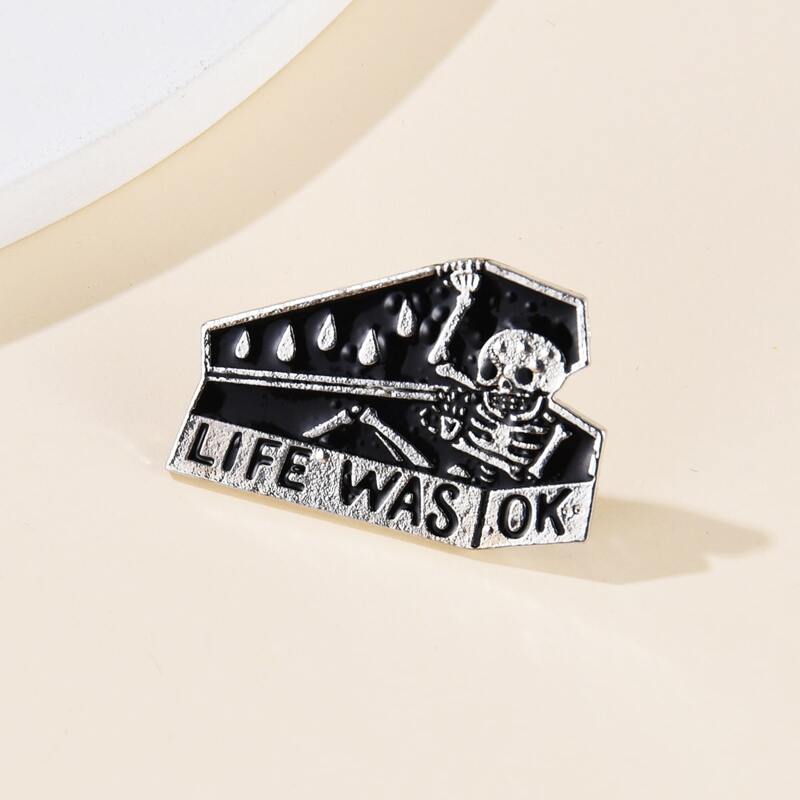 

Skeleton Design Brooch, Black