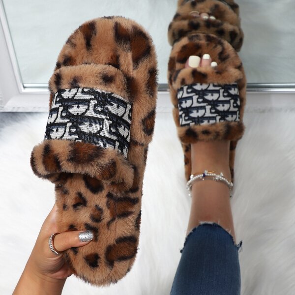 

Leopard Fluffy Slippers, Multicolor