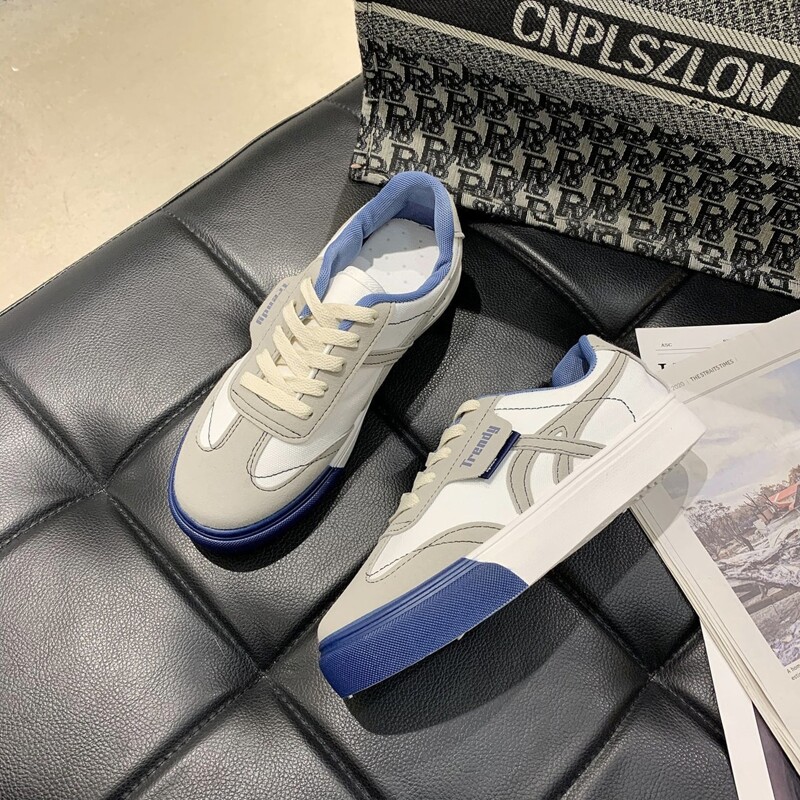 

Colorblock Lace-up Front Skate Sneakers, Blue
