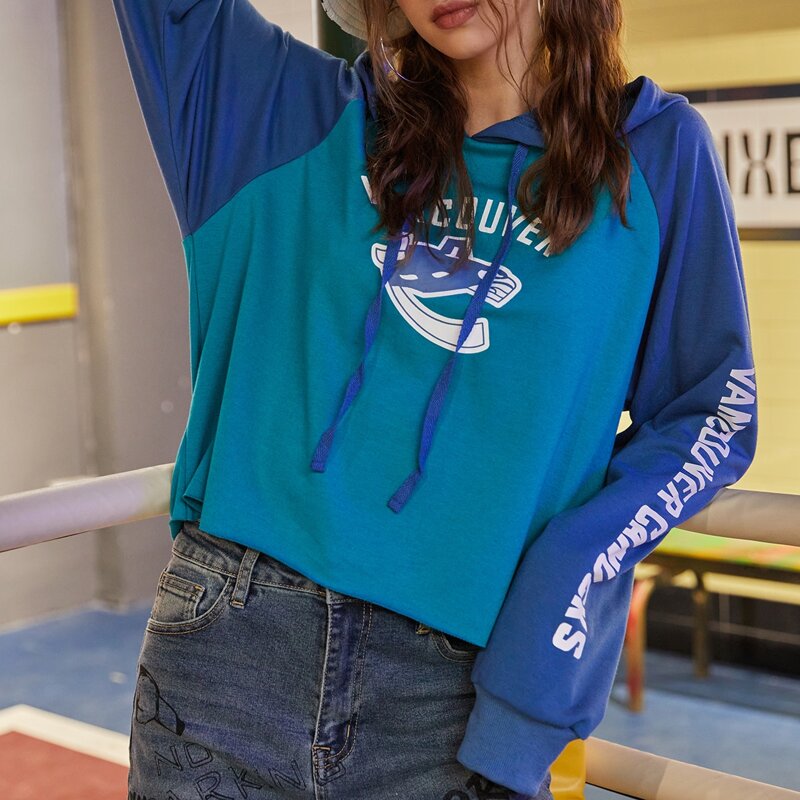 

Colorblock Letter Graphic Hoodie, Blue