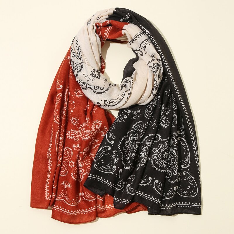 

Paisley Pattern Scarf, Multicolor
