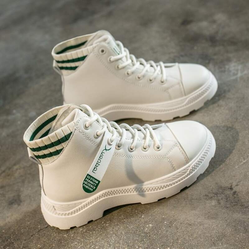 

Lace-up Front Letter Graphic Sneakers, Green