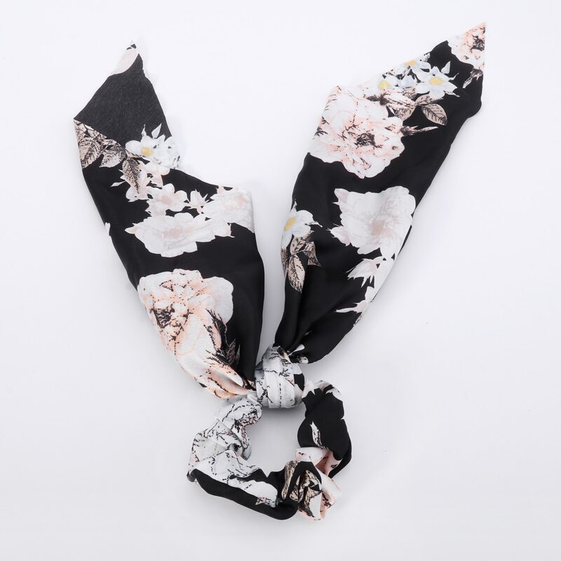 

Floral Scrunchie Scarf, Multicolor