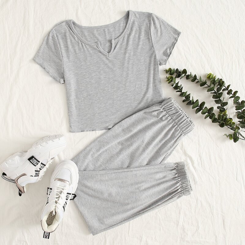 

Notched Neck Solid Tee & Pants, Light grey