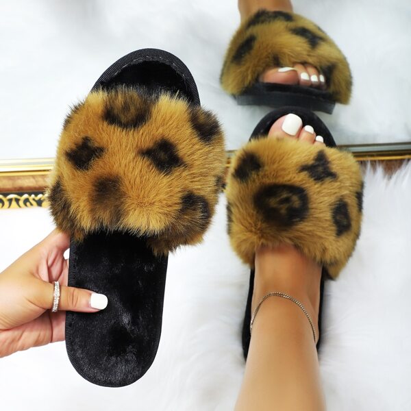 

Leopard Faux Fur Slippers, Multicolor