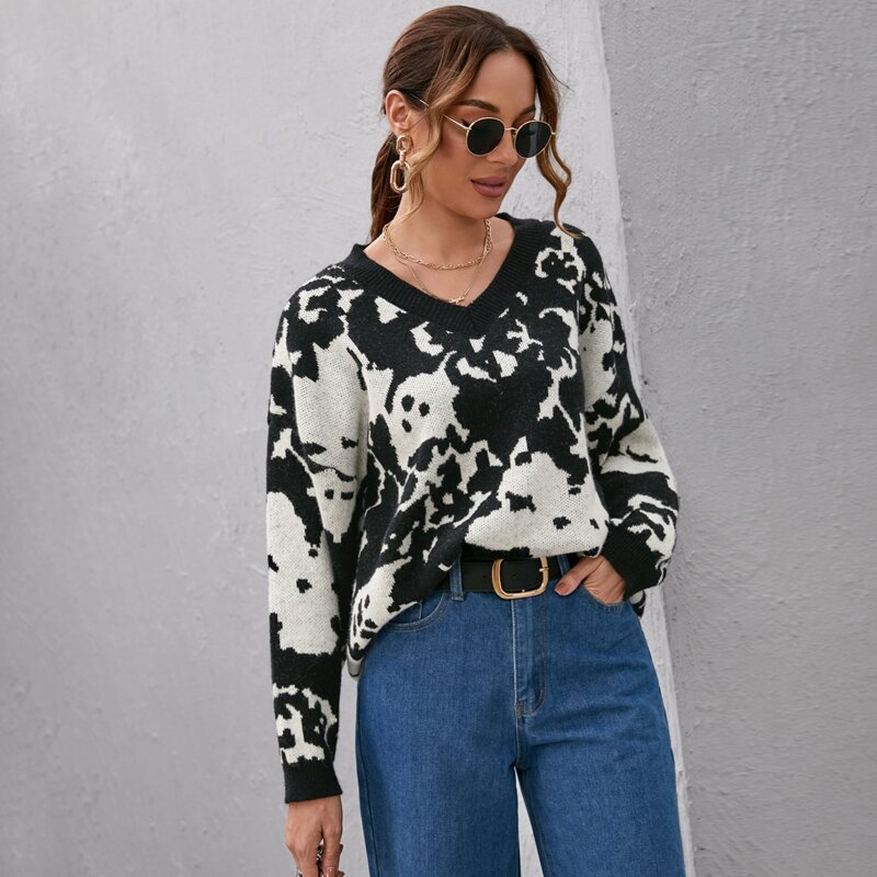 

Drop Shoulder Graphic Oversize Sweater, Black and white