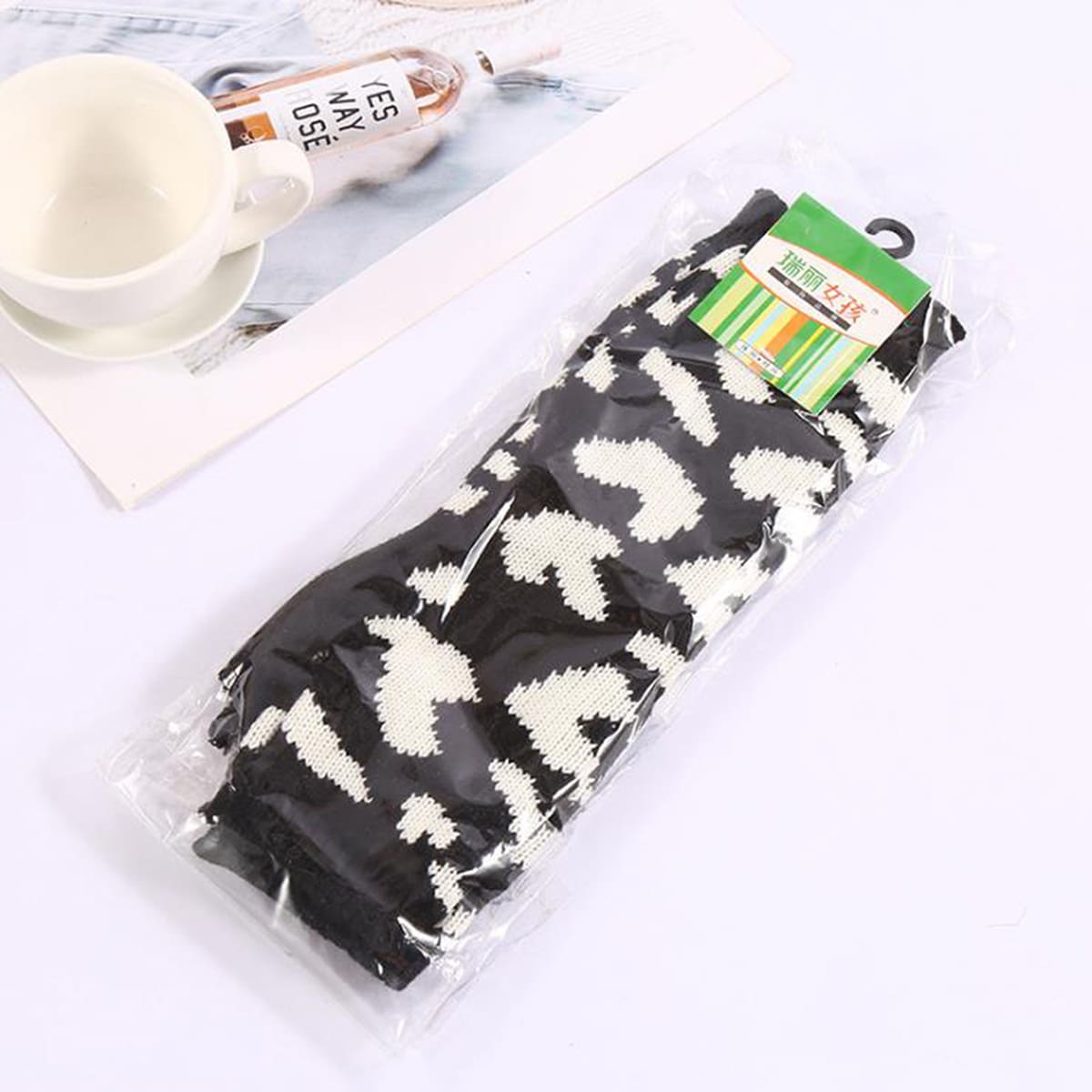 

1pair Heart Print Open Finger Gloves, Black and white