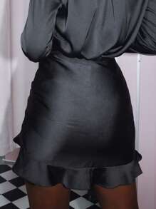 SHEIN BAE Ruched Drawstring Front Asymmetrical Ruffle Hem Satin Skirt - Black - View 2