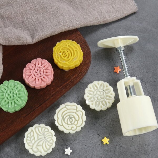 

4pcs Chinese Moon Cake Press Mold, Beige