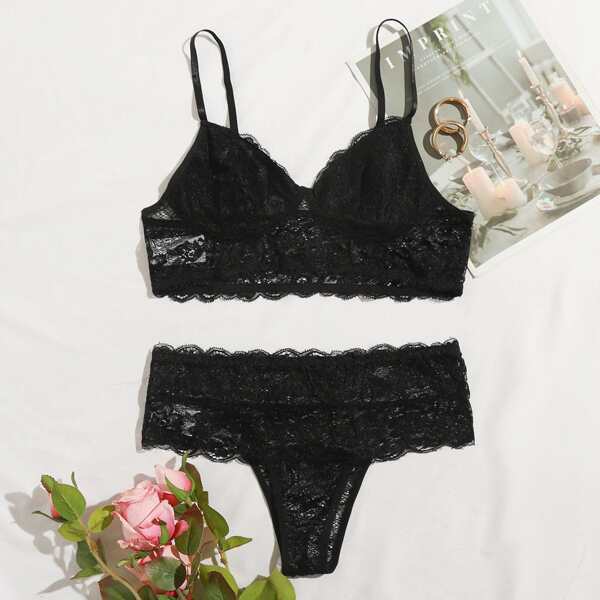

Plus Floral Lace Lingerie Set, Black