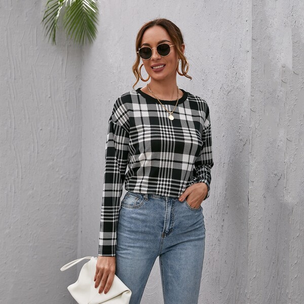 

Drop Shoulder Plaid Pullover, Black and white