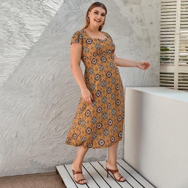 

Plus Button Front Tie Back Graphic Dress, Multicolor