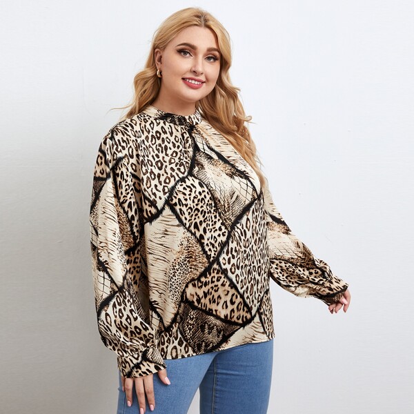 

Plus Leopard And Snakeskin Print Keyhole Back Blouse, Multicolor