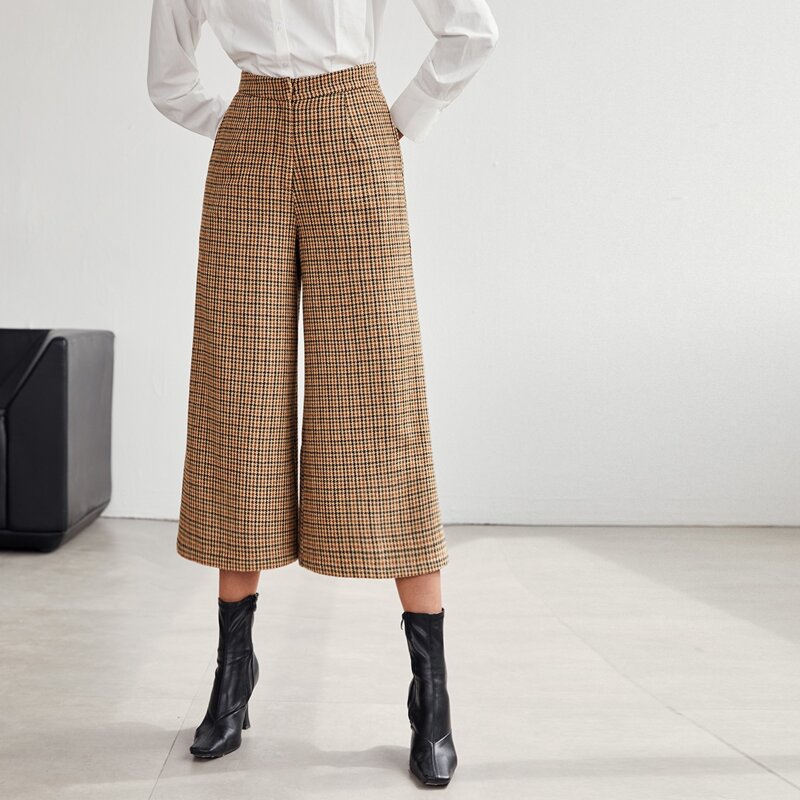 

Wide Leg Houndstooth Capri Pants, Multicolor