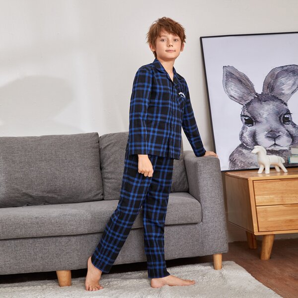 

Boys Letter Graphic Patch Pocket Plaid Shirt & Pants PJ Set, Multicolor