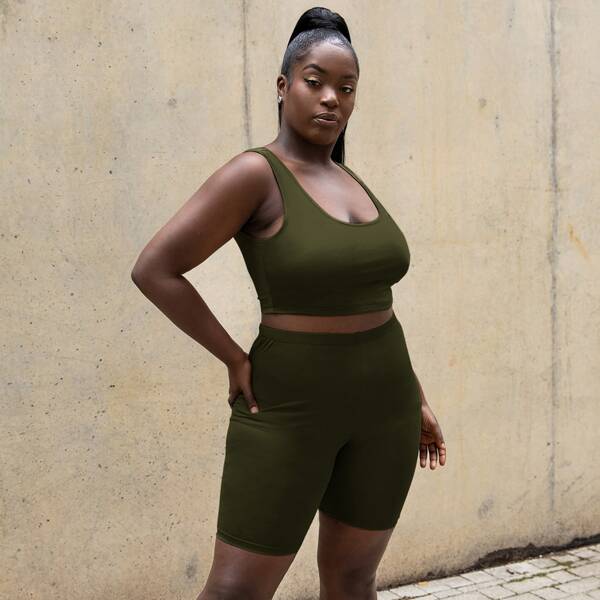 

Plus Solid Crop Tank Top & Biker Shorts Set, Army green