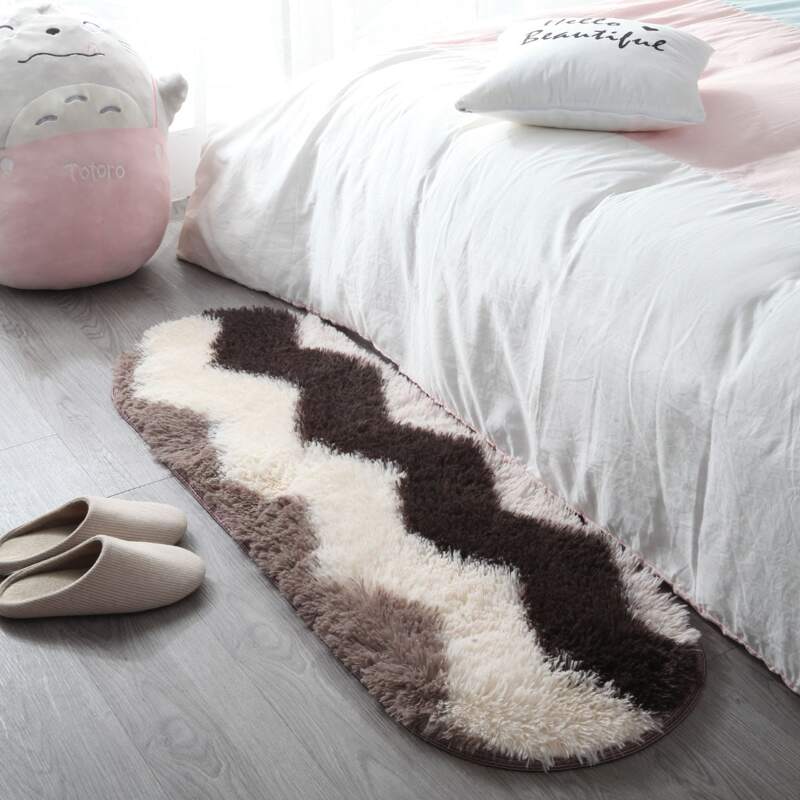 

Chevron Pattern Fluffy Carpet, Multicolor
