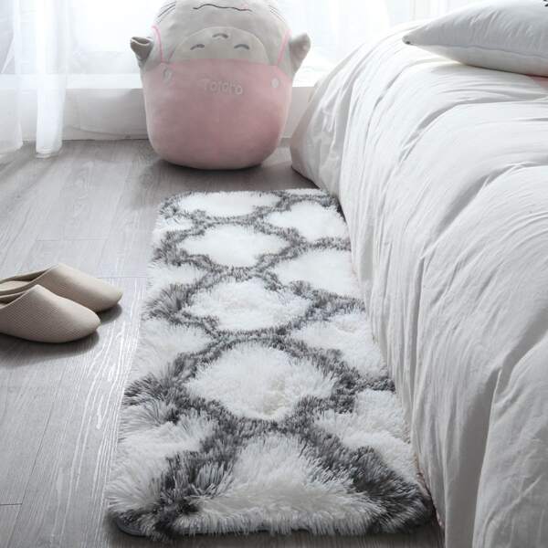 

Geometric Pattern Plush Floor Mat, White
