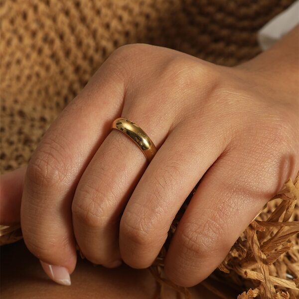 

Simple Metal Ring, Gold